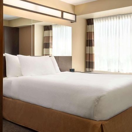 Microtel Inn And Suites By Wyndham Weyburn מראה חיצוני תמונה